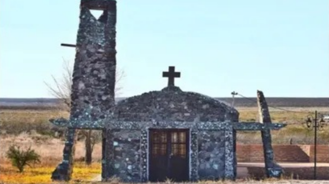Iglesia de Puelches, La Pampa.